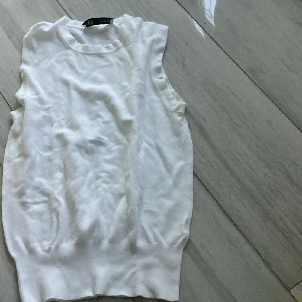 Zara White Crewneck Knit Tee